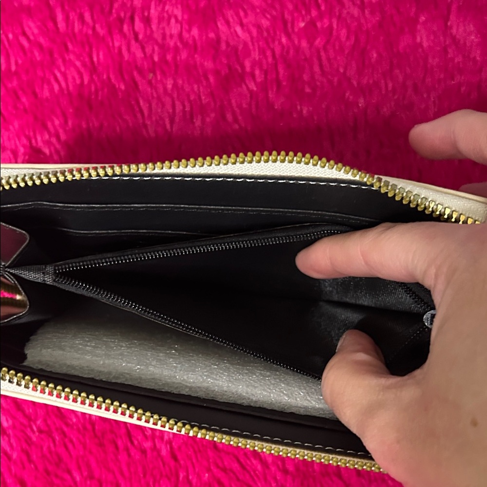 Hello Kitty Multicolor Pattern Long Wallet - image 5